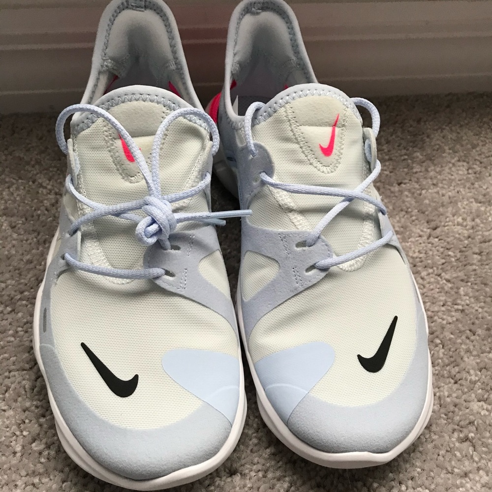 Nike Free Running Sneakers